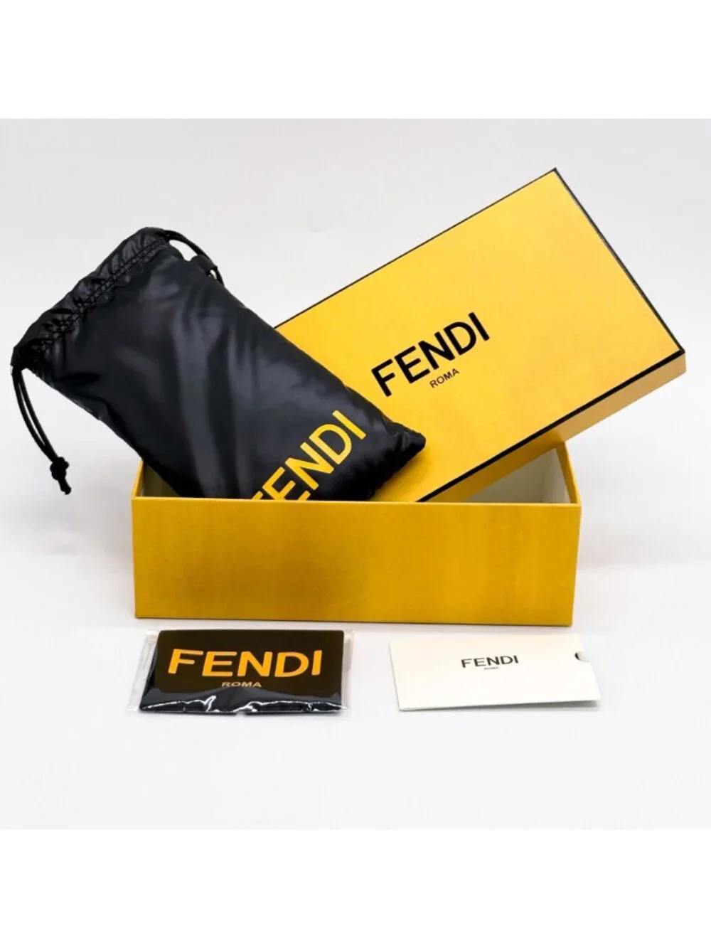 NWT Fendi FE40168U 16U Shield Sunglasses